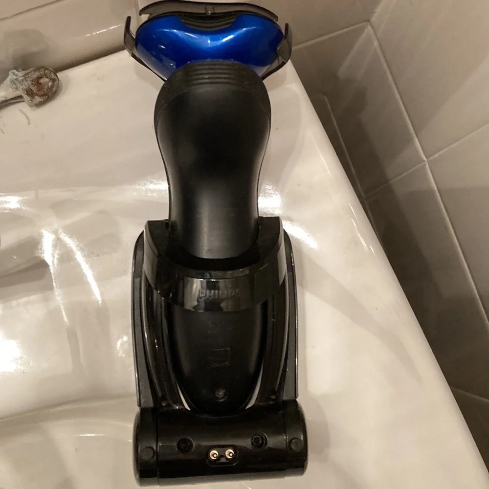 Blue shaver